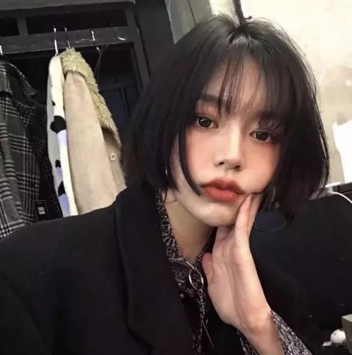 橙色女孩