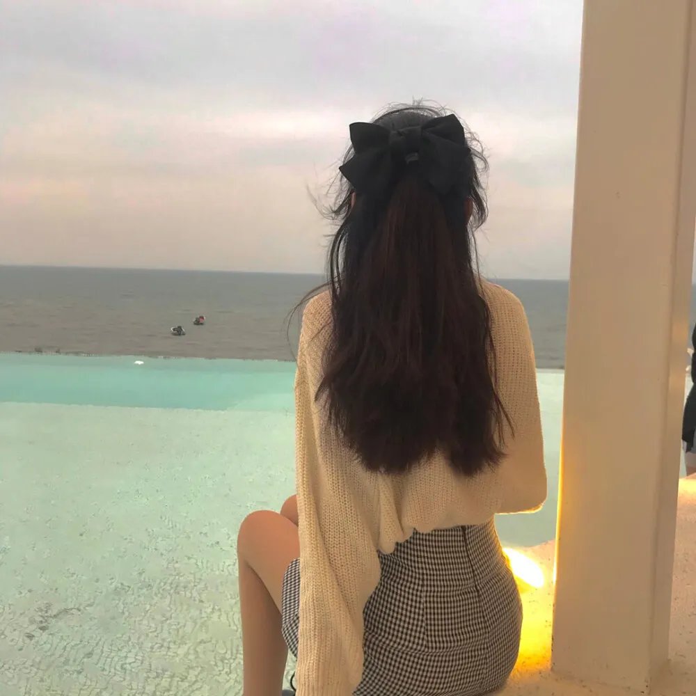 天颤地惧,两眼非兄